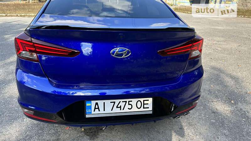 Hyundai Elantra 2019