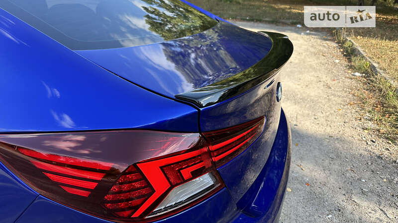 Hyundai Elantra 2019