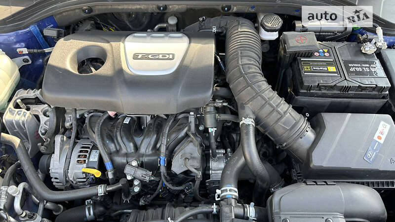 Hyundai Elantra 2019