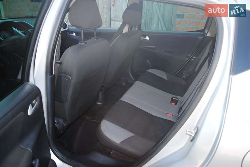 Peugeot 207 2009