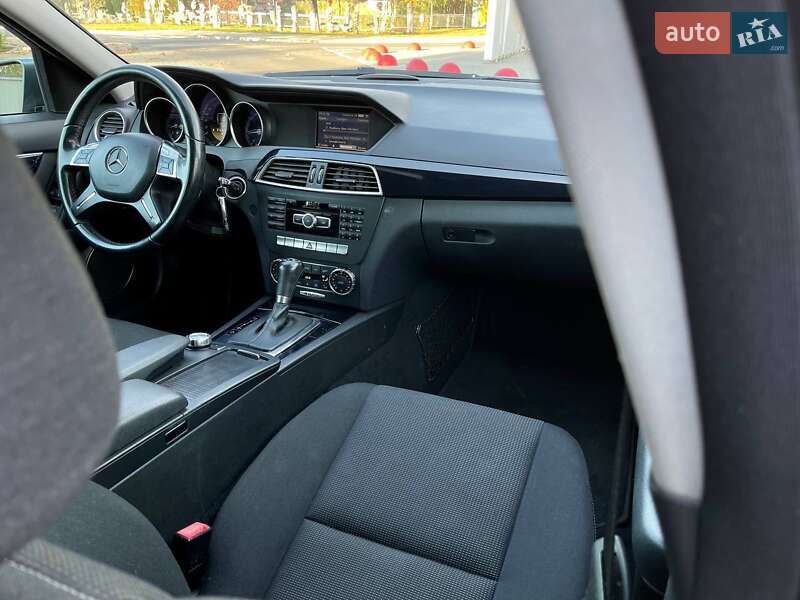 Mercedes-Benz C-Class 2011