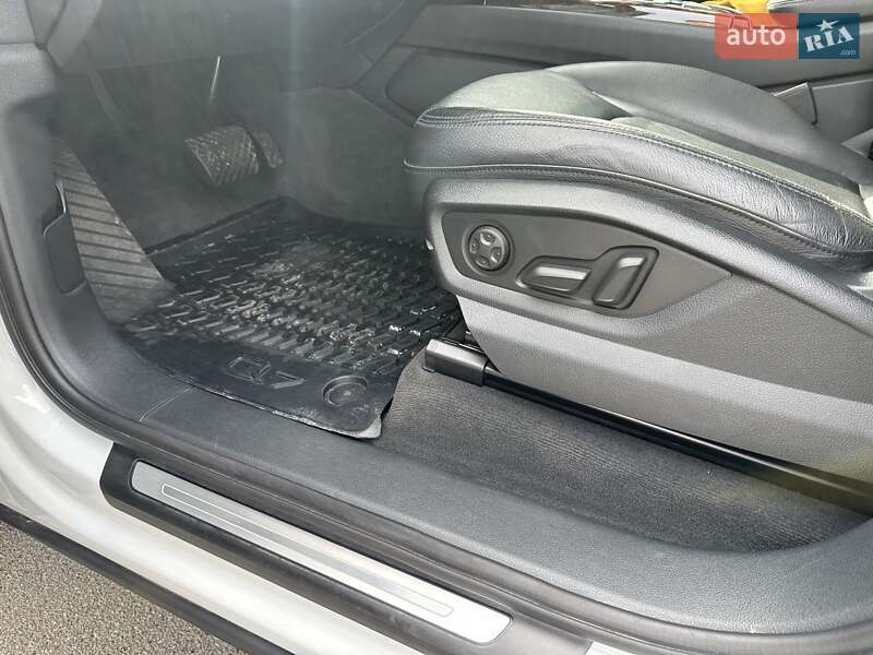 Audi-45