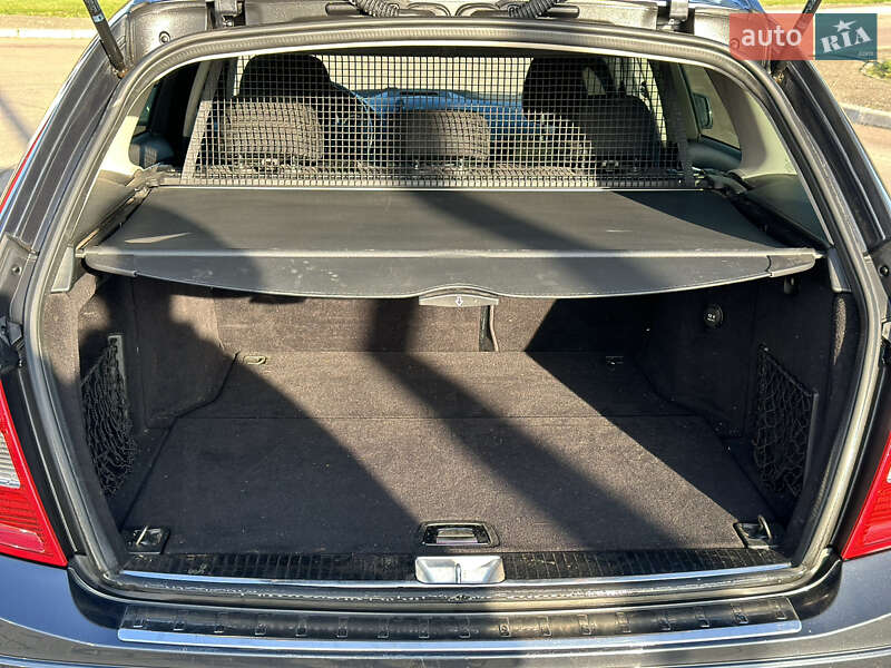 Mercedes-Benz C-Class 2010