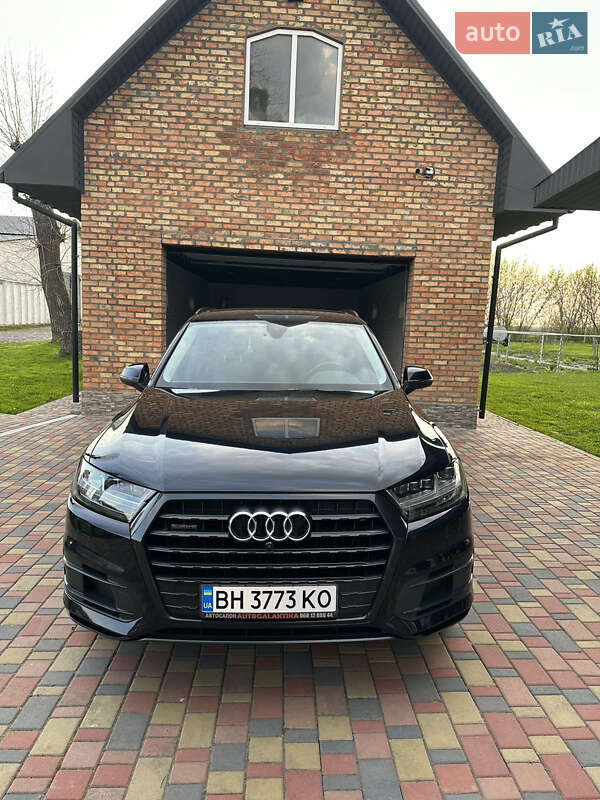 Audi-5