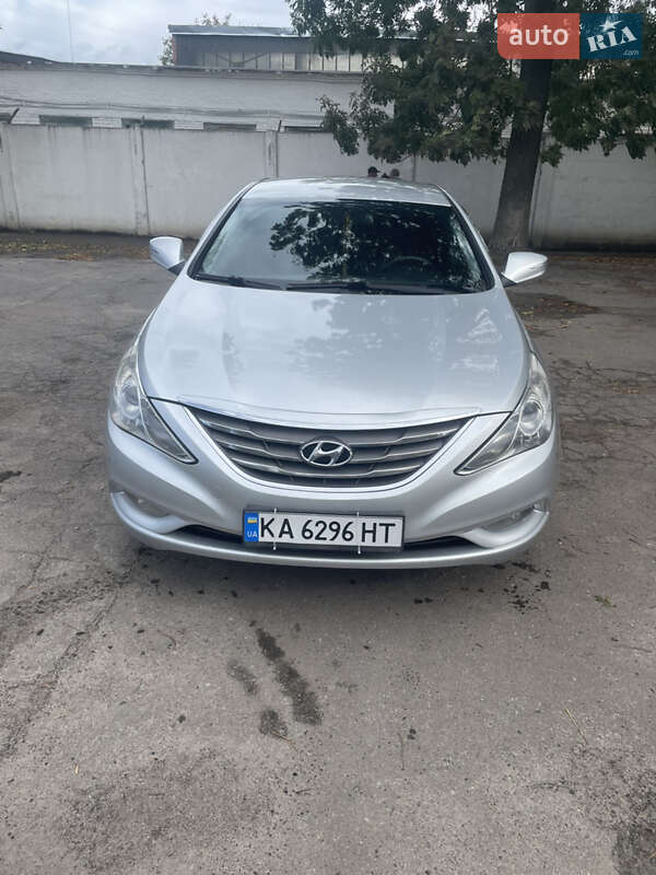 Hyundai-17