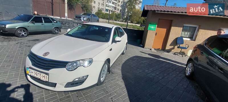 MG 550 2013