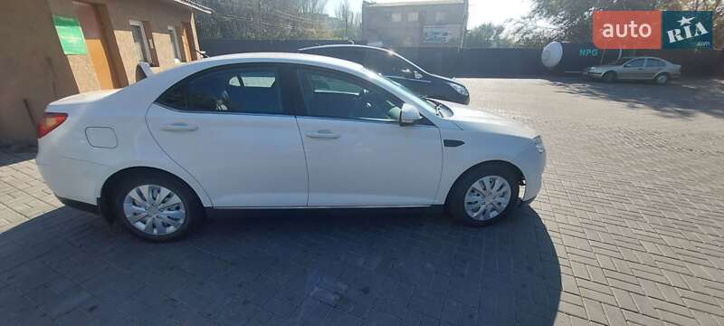MG 550 2013
