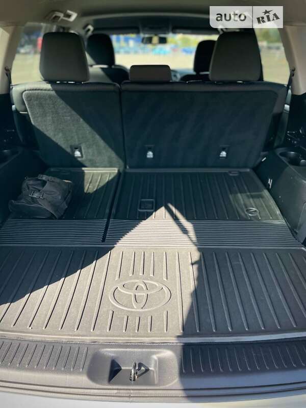 Toyota Highlander 2017