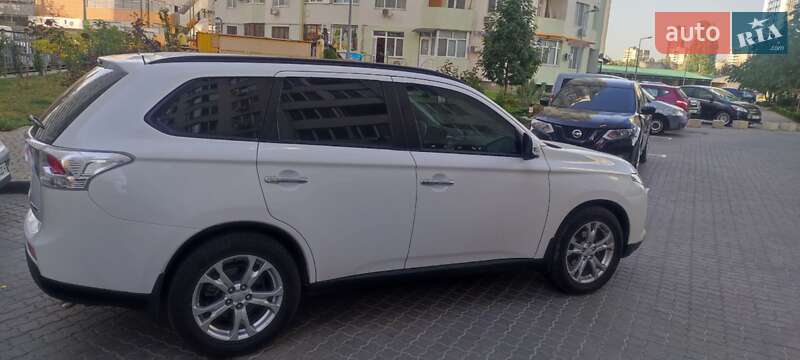 Mitsubishi-6