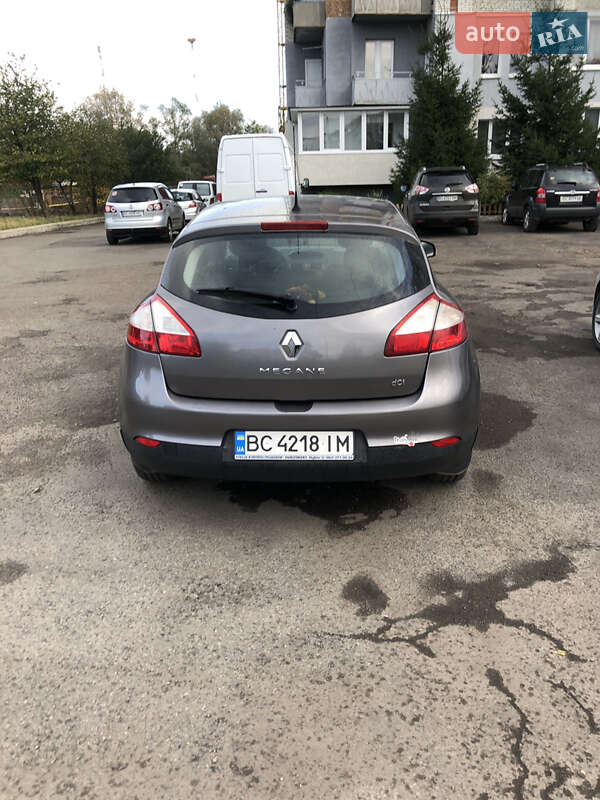 Renault-3