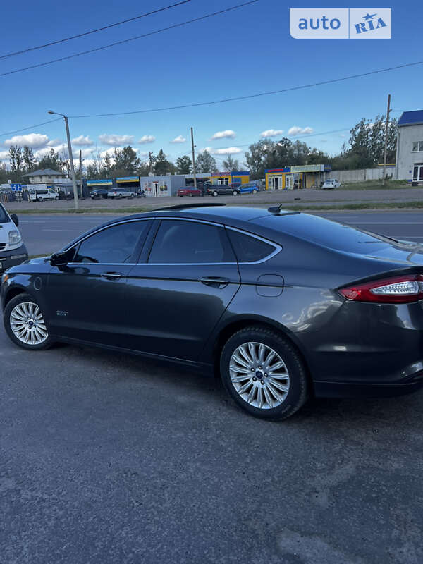 Ford Fusion 2015