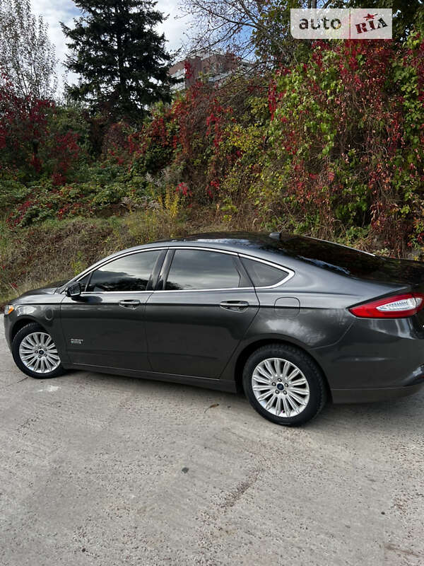 Ford Fusion 2015