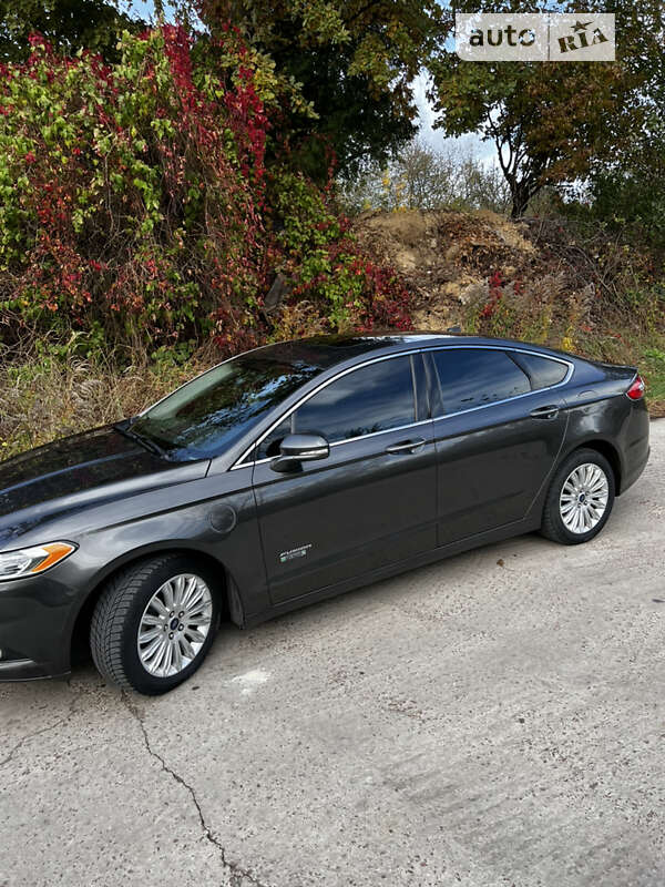 Ford Fusion 2015