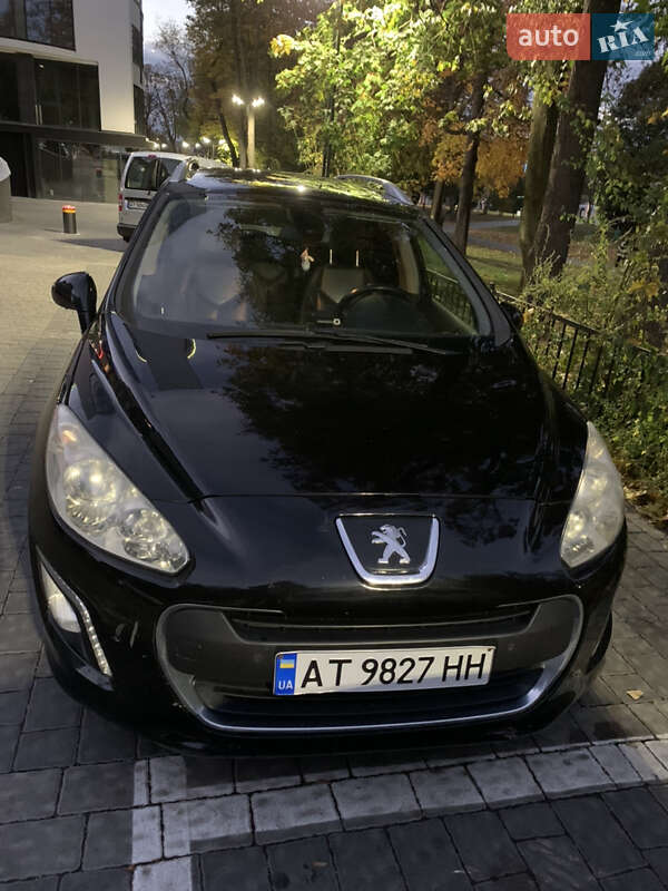 Peugeot 308 2011