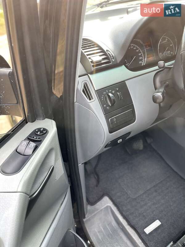 Mercedes-Benz Vito 2010