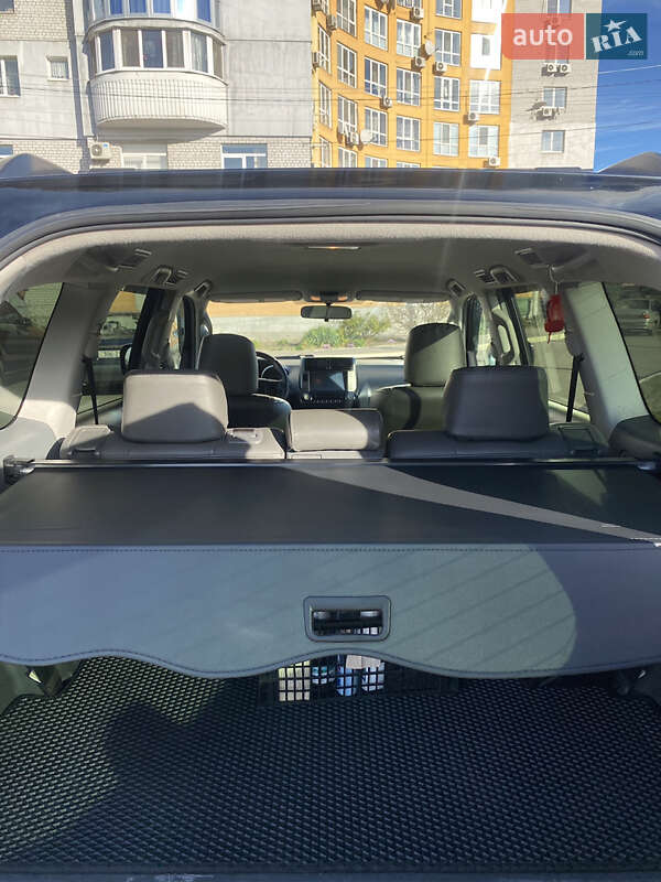 Toyota Land Cruiser Prado 2010