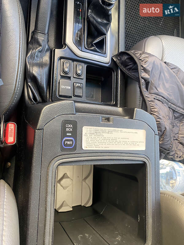 Toyota Land Cruiser Prado 2010