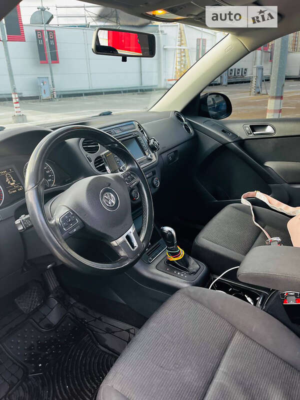 Volkswagen Tiguan 2012