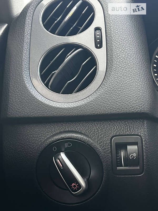 Volkswagen Tiguan 2012