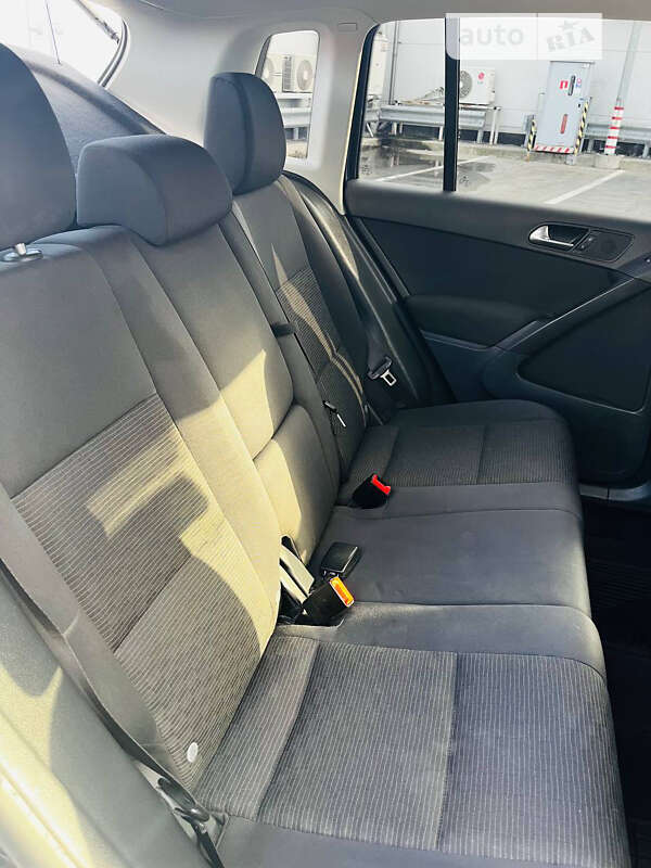 Volkswagen Tiguan 2012