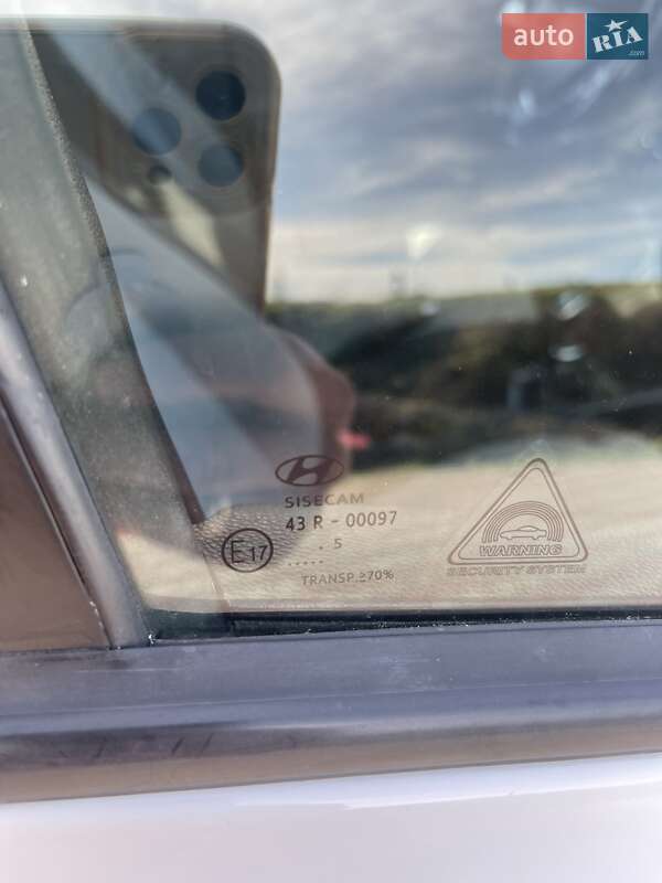 Hyundai-24