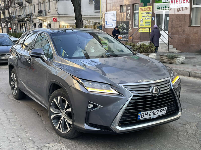 Lexus-3