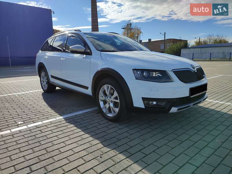 Skoda Octavia Scout 2015