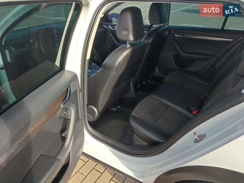 Skoda Octavia Scout 2015