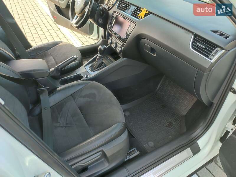 Skoda Octavia Scout 2015