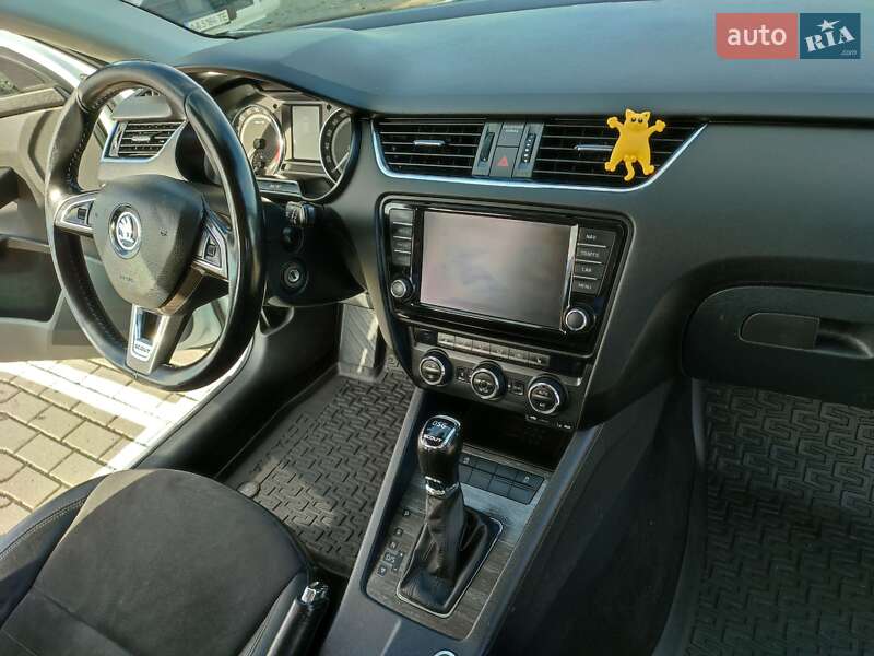 Skoda Octavia Scout 2015