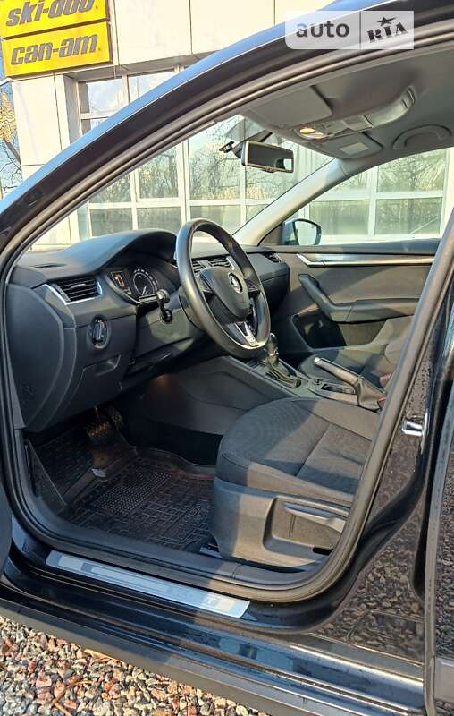 Skoda Octavia Scout 2016