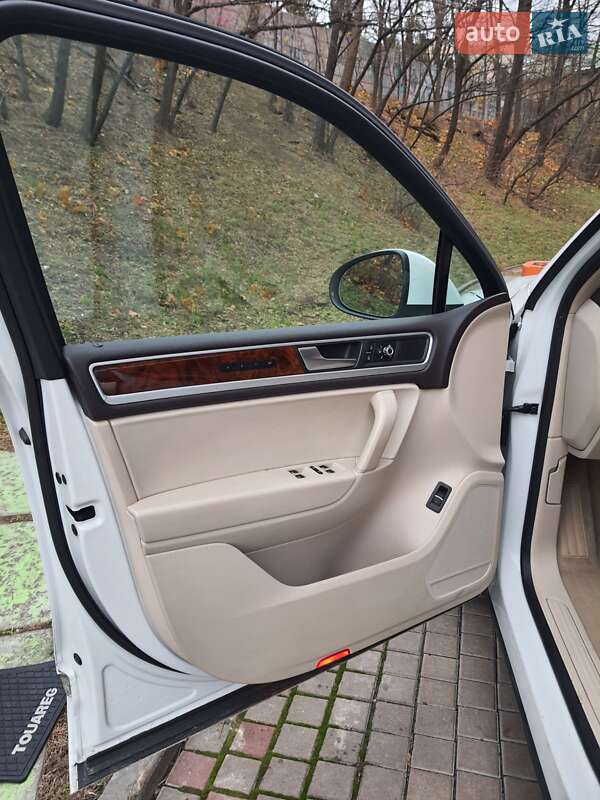 Volkswagen Touareg 2013