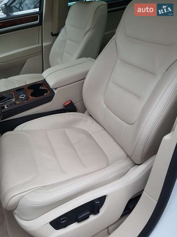 Volkswagen Touareg 2013