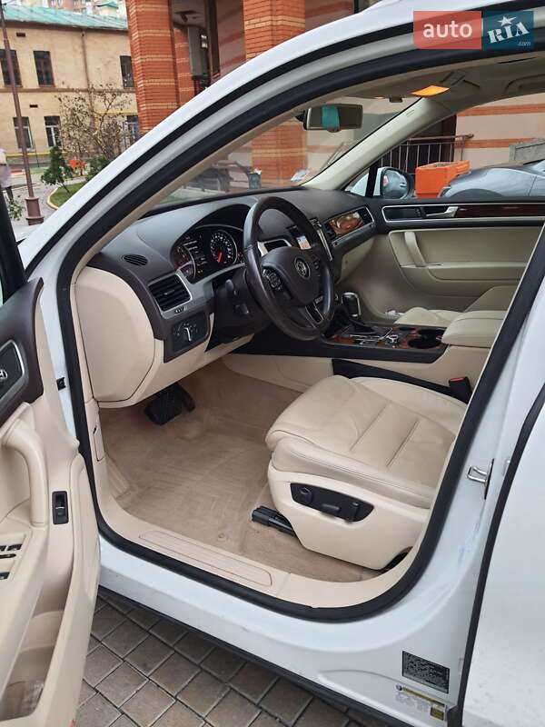 Volkswagen Touareg 2013