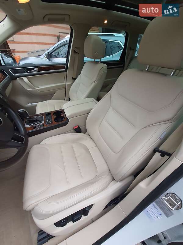 Volkswagen Touareg 2013