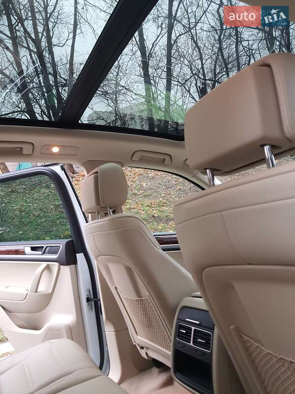 Volkswagen Touareg 2013