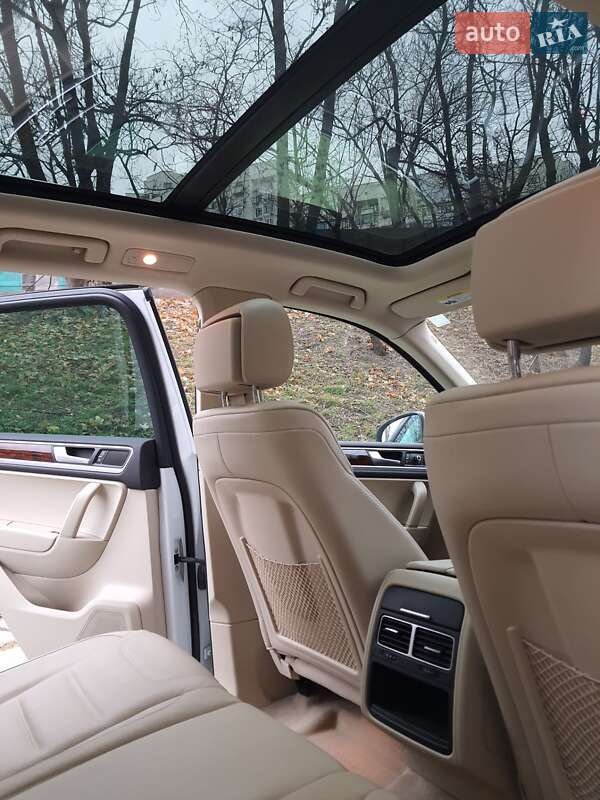 Volkswagen Touareg 2013