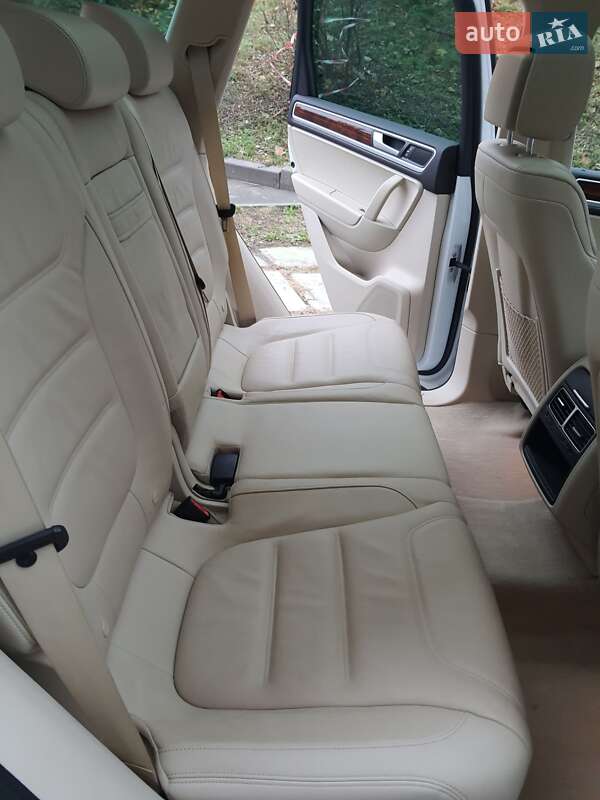 Volkswagen Touareg 2013