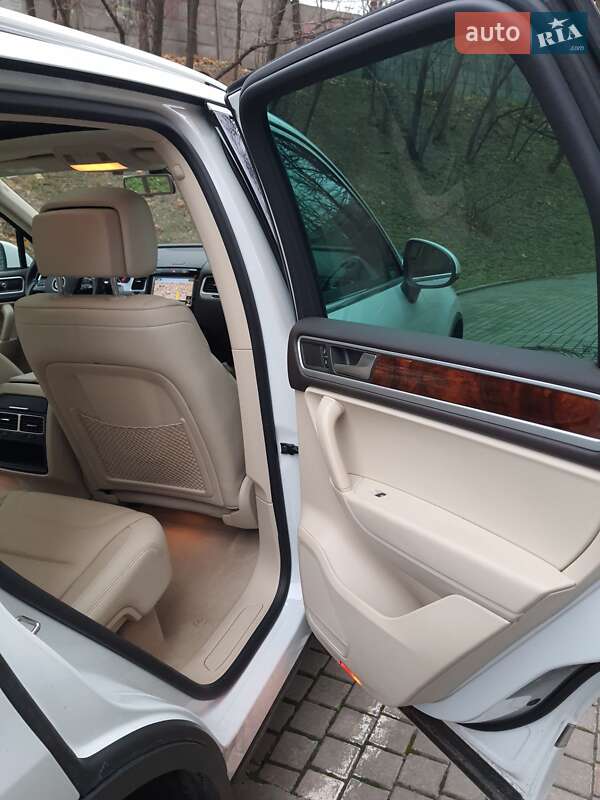 Volkswagen Touareg 2013