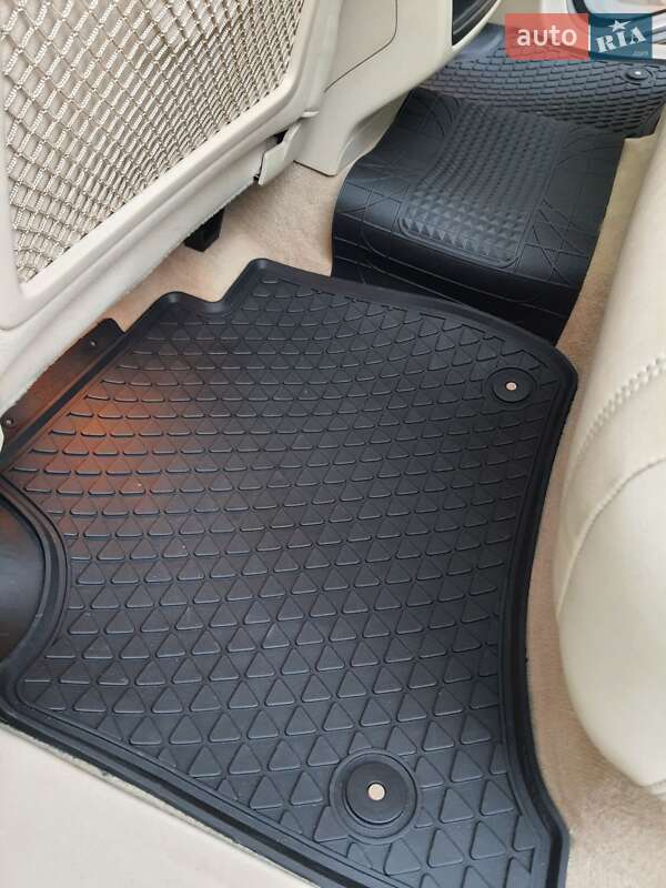 Volkswagen Touareg 2013