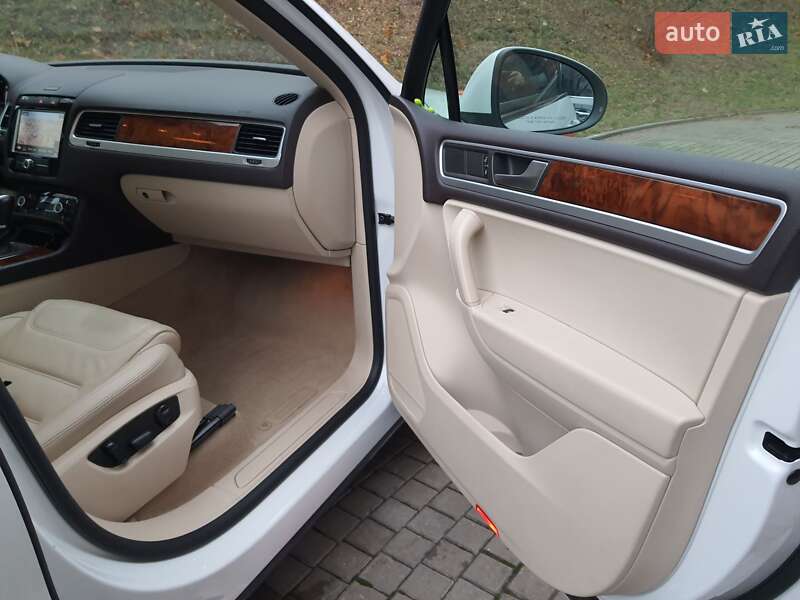 Volkswagen Touareg 2013