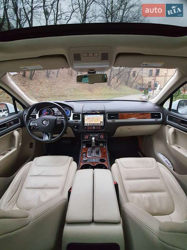 Volkswagen Touareg 2013