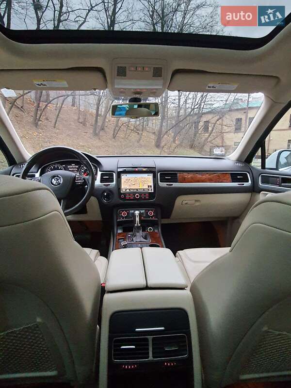 Volkswagen Touareg 2013