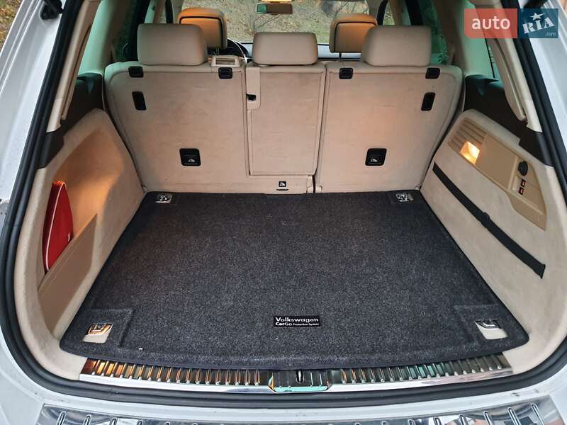 Volkswagen Touareg 2013