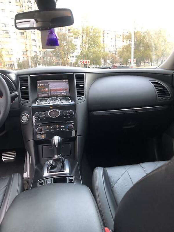 Infiniti-22