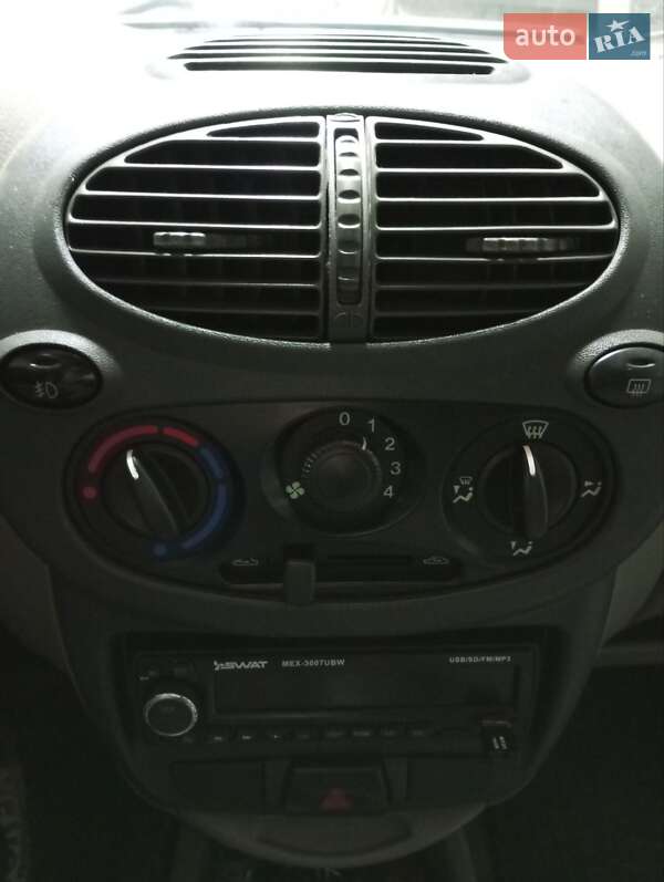 ВАЗ / Lada 1119 Калина 2007