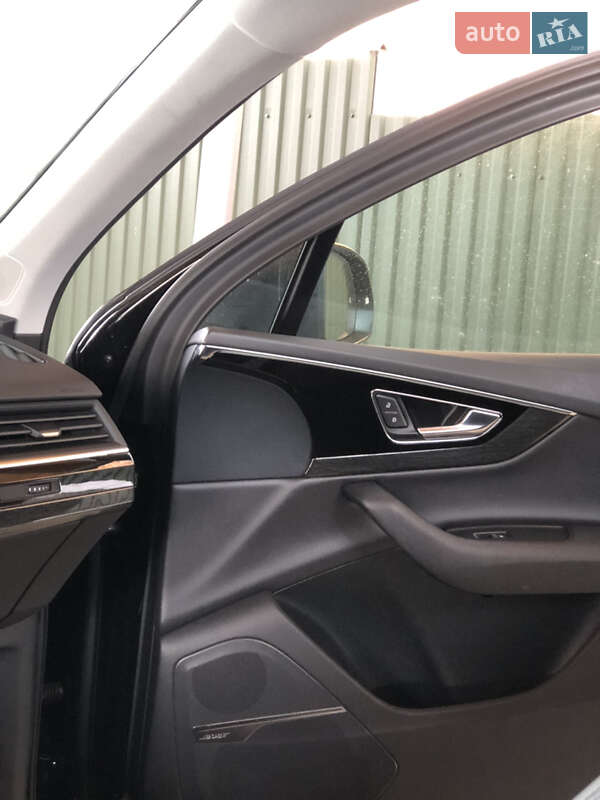 Audi Q7 2016