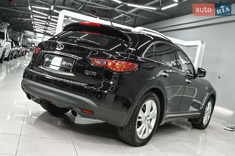 Infiniti QX70 2014