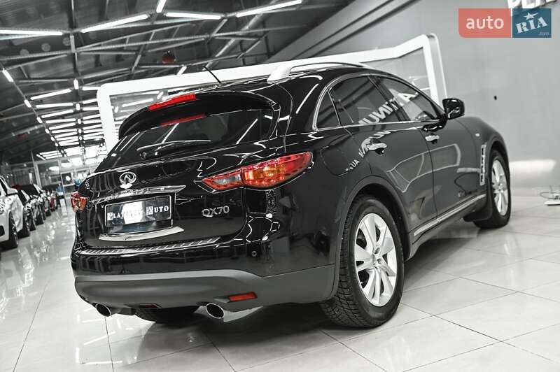 Infiniti QX70 2014