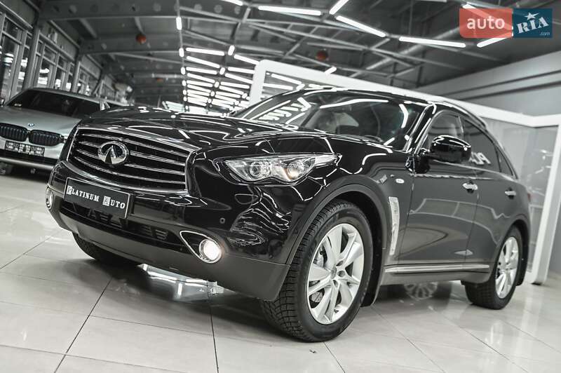 Infiniti QX70 2014